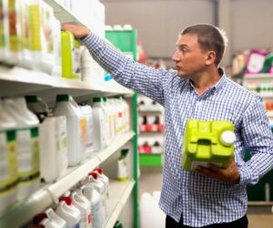 Las ventajas de los abonos líquidos para agricultura